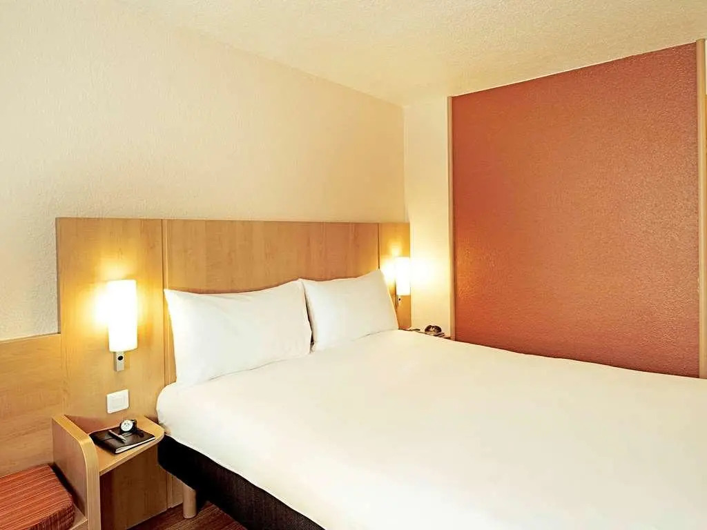 ibis Rambouillet