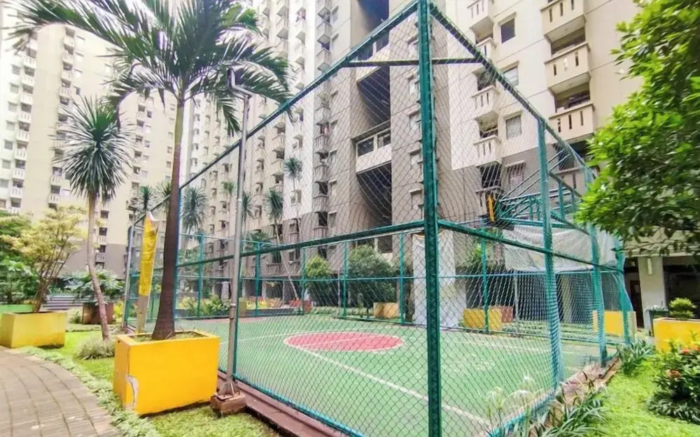 Compact 3Br At Gateway Ahmad Yani Cicadas Apartment