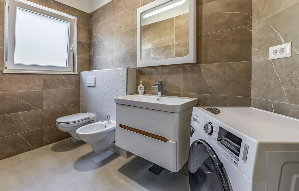 Awesome Home in Pula with Outdoor Swimming Pool, Hot Tub & 3 Bedrooms