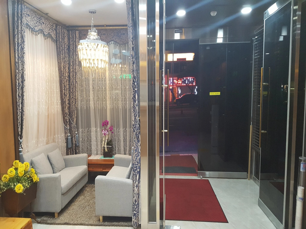 Aliba Hotel