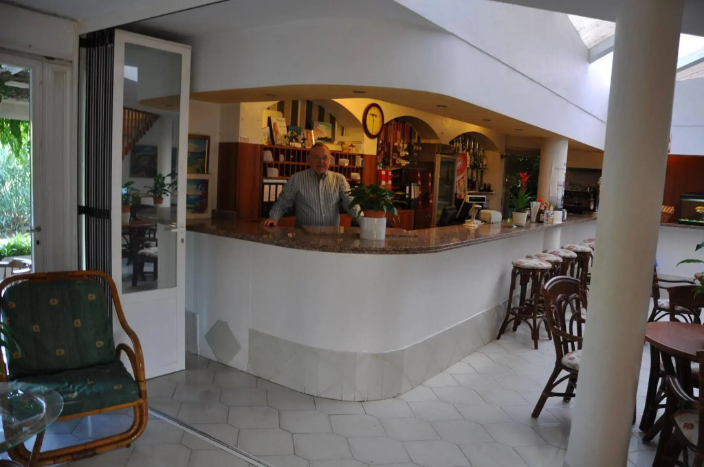 Alper Apartments