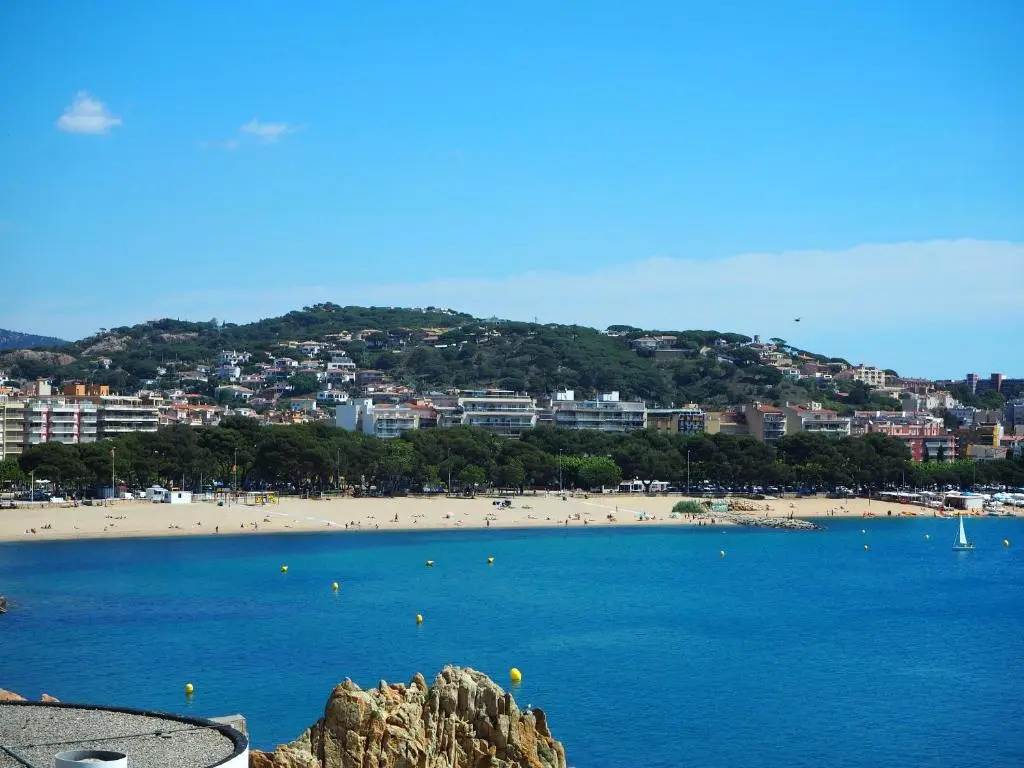 Antiga casa de pescadors al centre de sant feliu