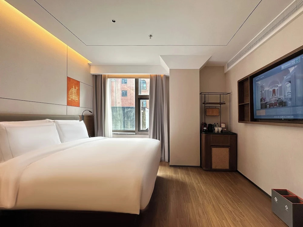 The Bund Hotel