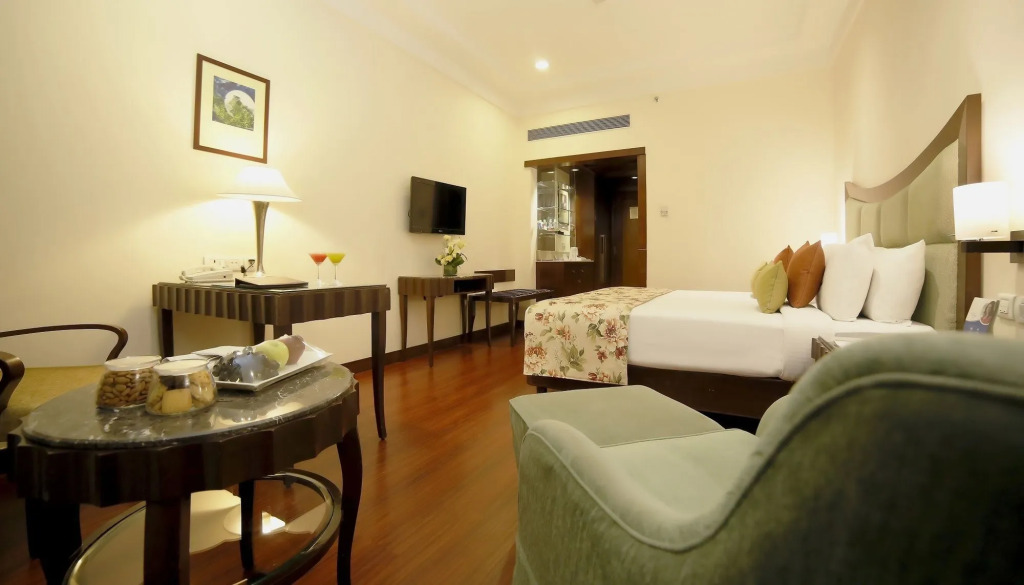 Muse Sarovar Portico Nehru Place