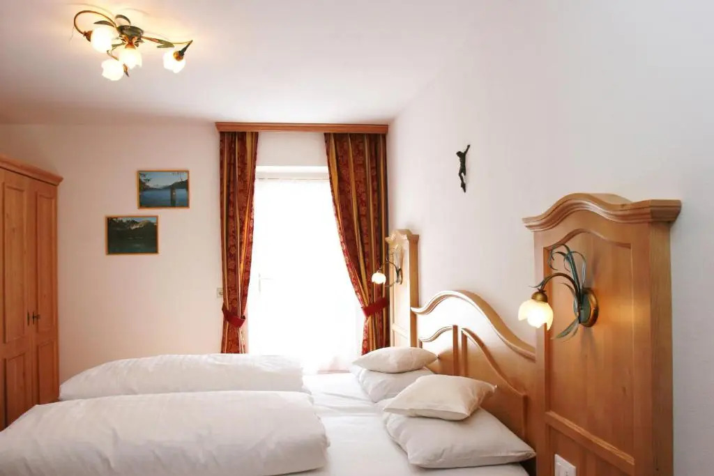 Dolomites Chalet CESA VEDLA -nature & silence