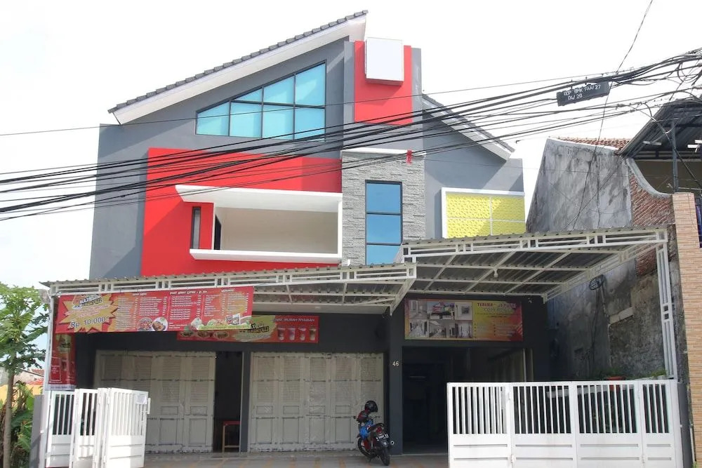 Airy Eco Syariah Bulusan Selatan Raya 46 Semarang