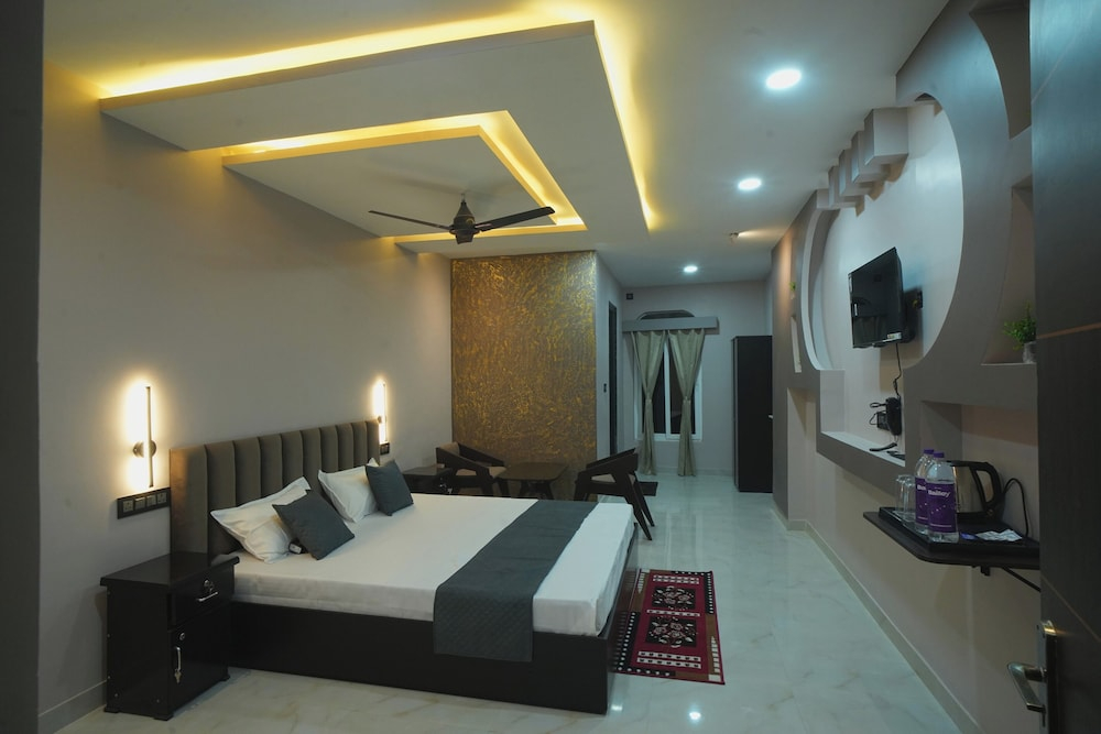 Kasa Courtyard Hotel