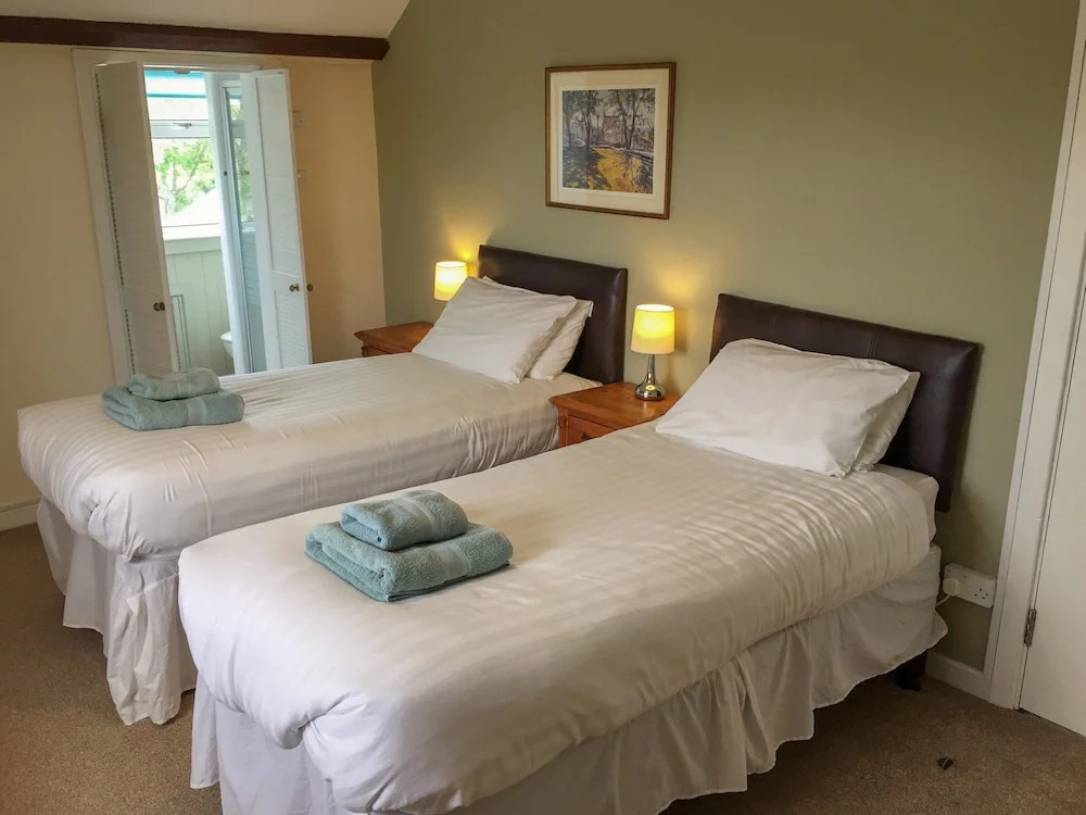 Newgale Lodge