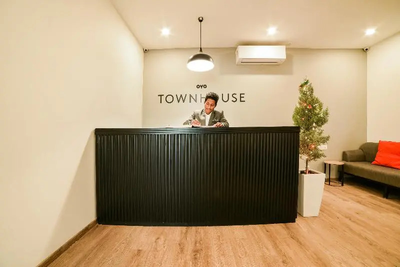 OYO Townhouse 254 HRBR-Kalyannagar
