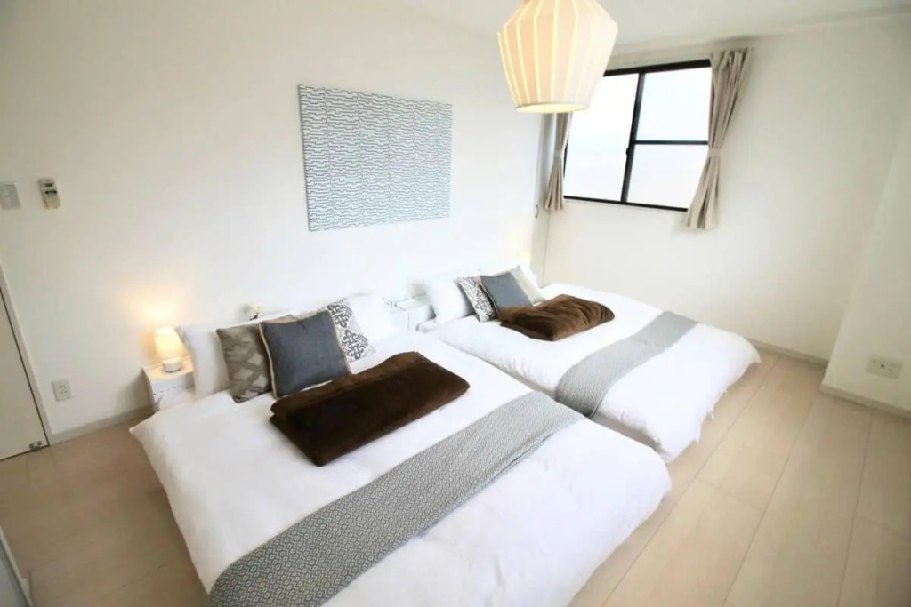 10 min Hiroshima Station & 2BR Up to 10p & 4 bikes
