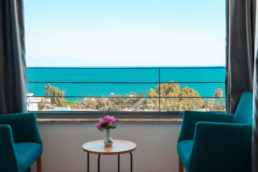 Port Marina Hotel