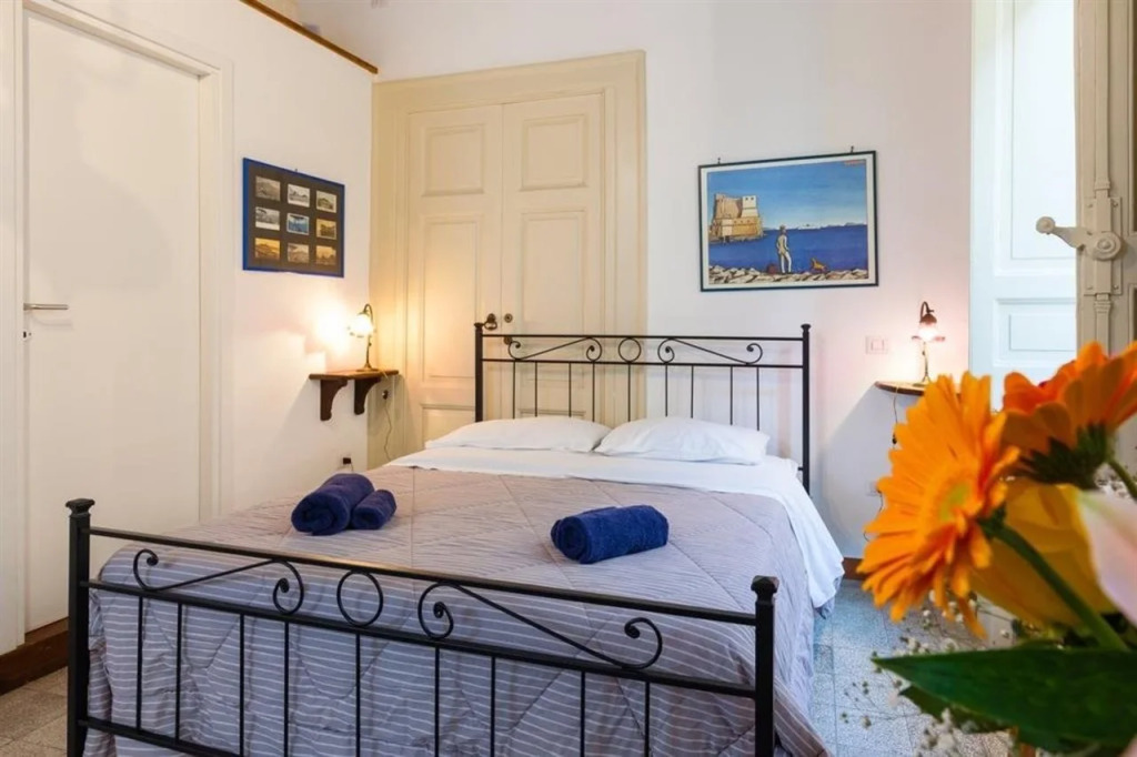 Don Pedro Rooms Vicerè di Toledo in the city center