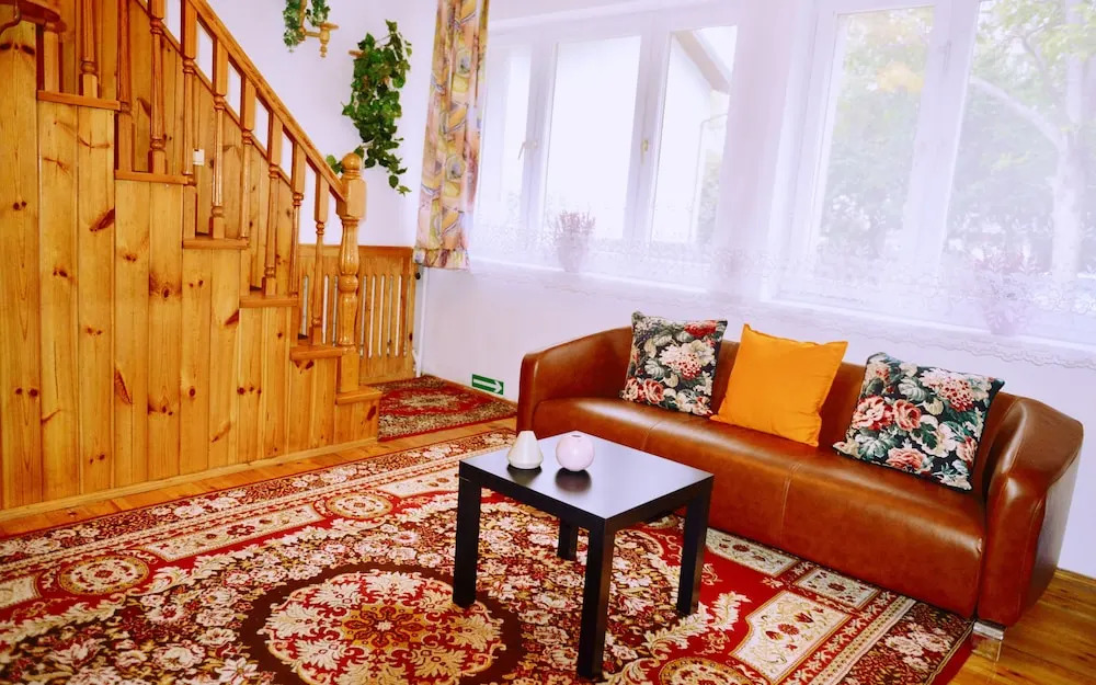 JessApart  Happy Villa Bartycka