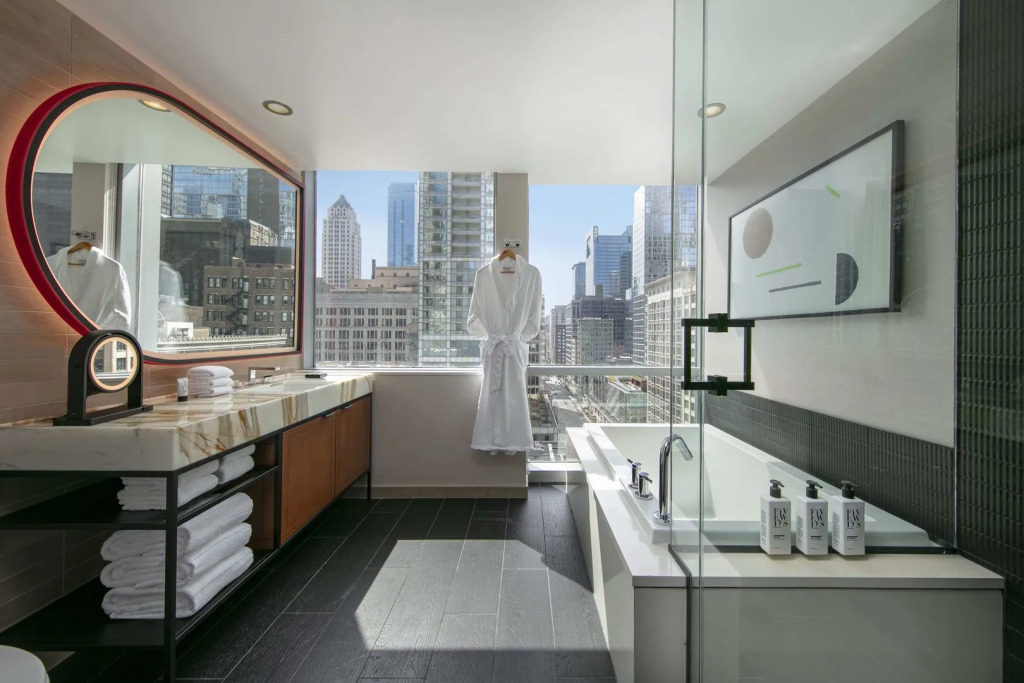 theWit Chicago, a Hilton Hotel