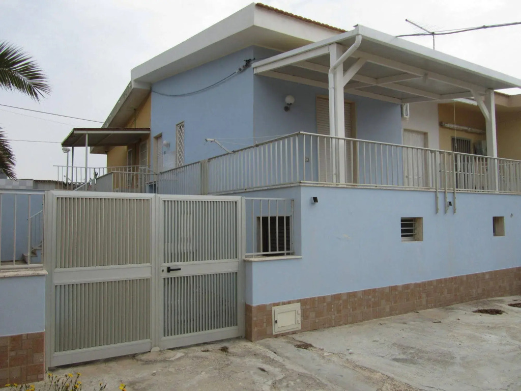 Come In Sicily - Beachfront House