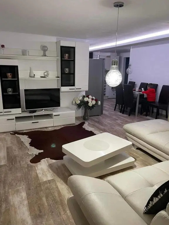 Apartament EMA