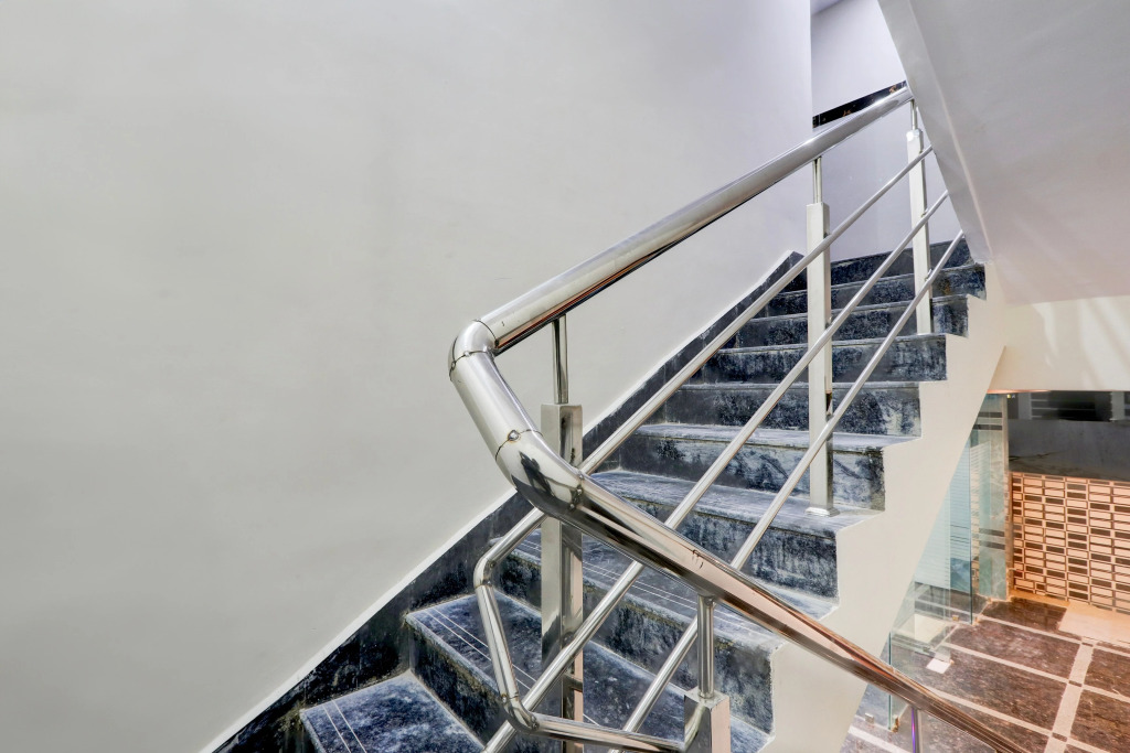 Super Townhouse Nanak Ram Guda Near WaveRock SEZ
