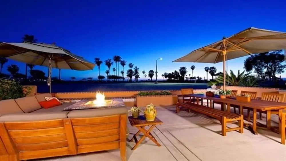 2636 Ocean Front Walk Home