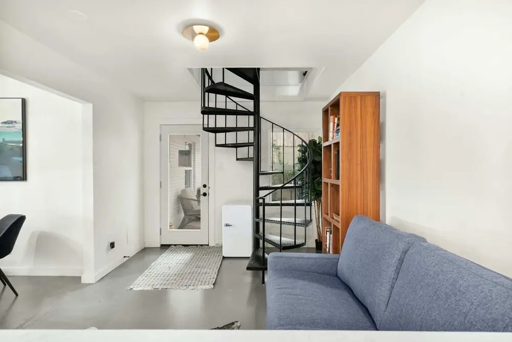 4 Bedroom Near Soco With a Private Pool & Sauna