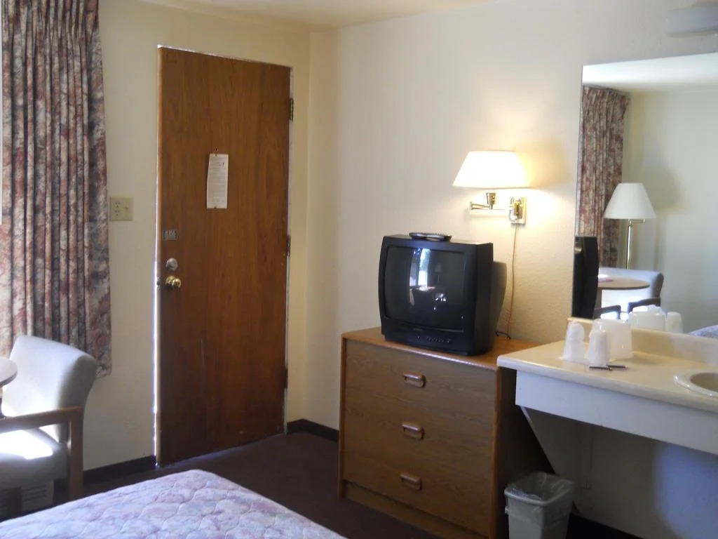 Tomahawk Lodge