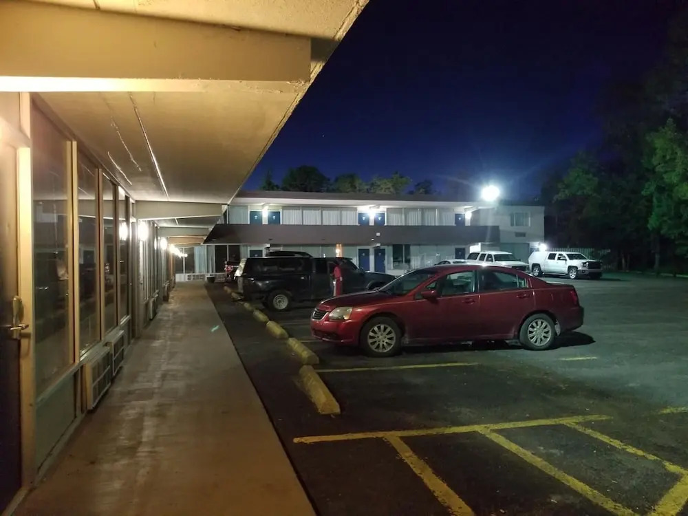 Econo Lodge Coliseum