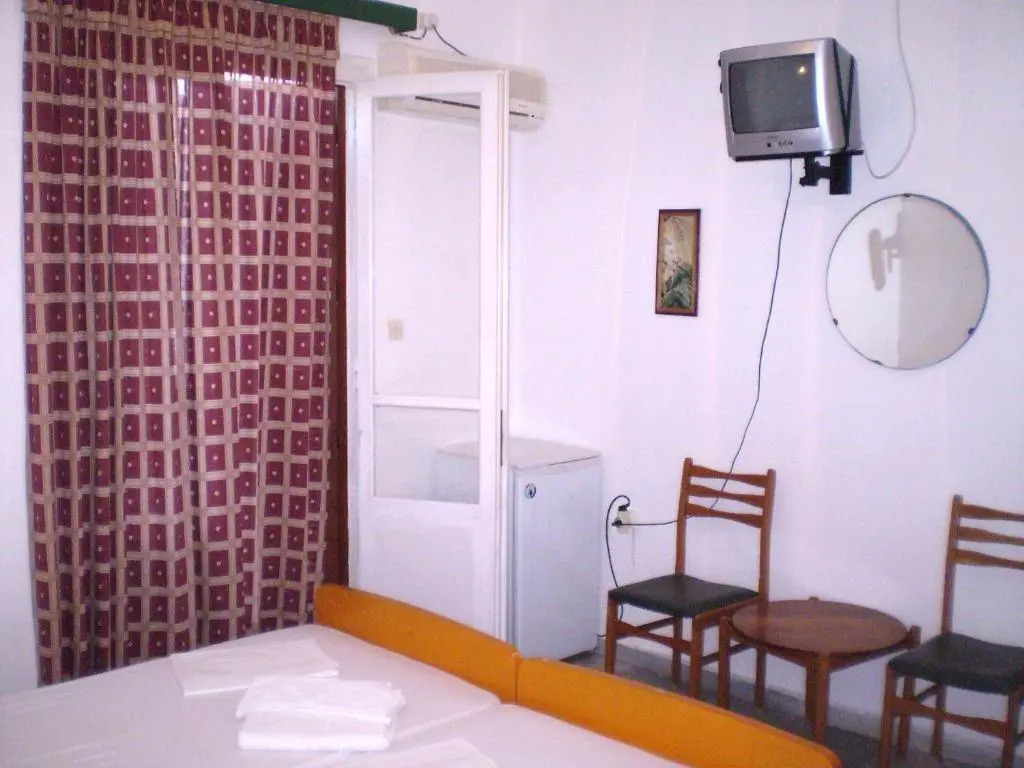 Hotel Maroulis