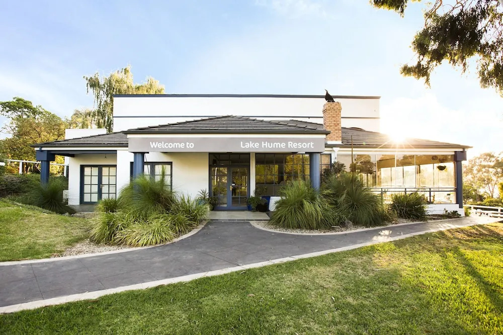 Lake Hume Resort