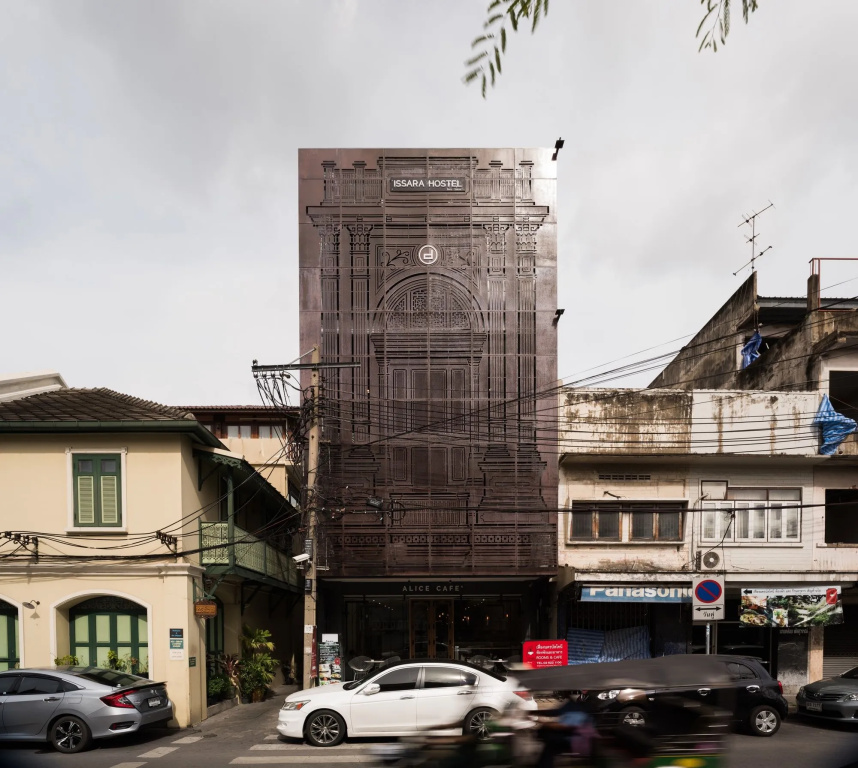 Issara by D Hostel