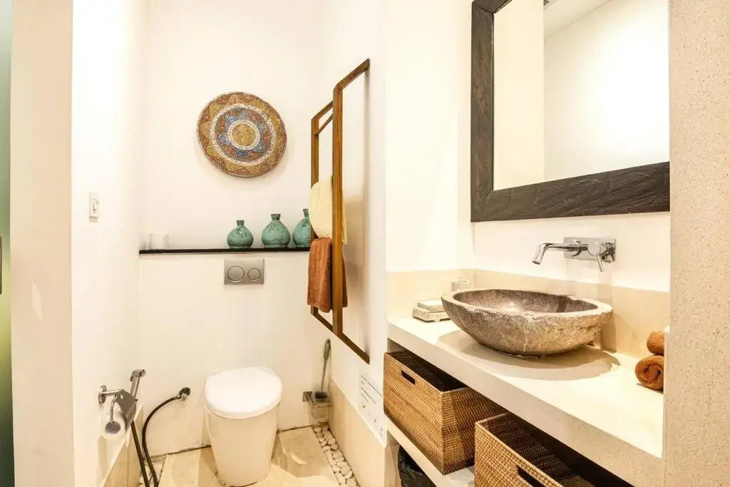 Villa Nikko I - 4Br Villa in Central Seminyak, Steps to Cafés & Shops