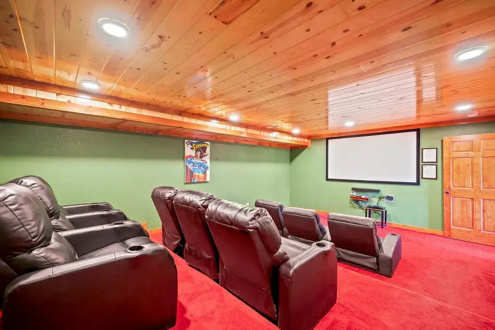 Exquisite Getaway w Indoor Pool Theater
