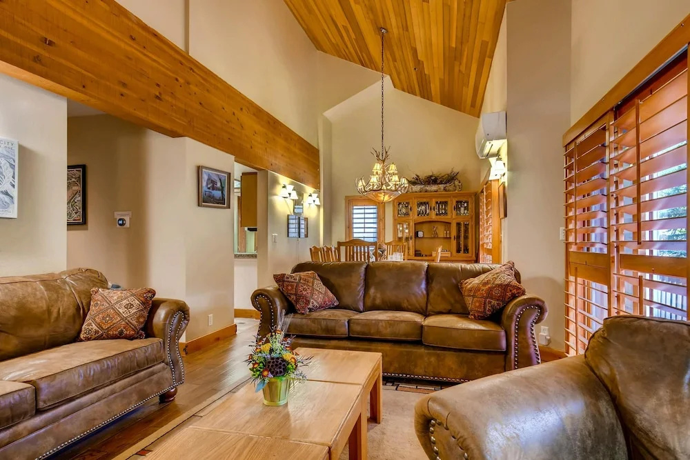 Lakeside 1687 by Park City Lodging