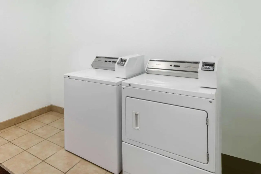 Ramada Albuquerque