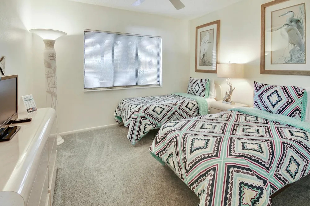 Land's End 203 Building 11 Beachfront With Private Balcony!!