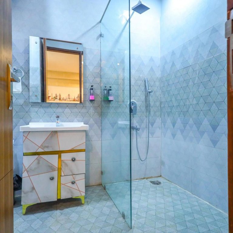 Clay Inn Hotel, Sohna Road, Sector 49, Gurugram