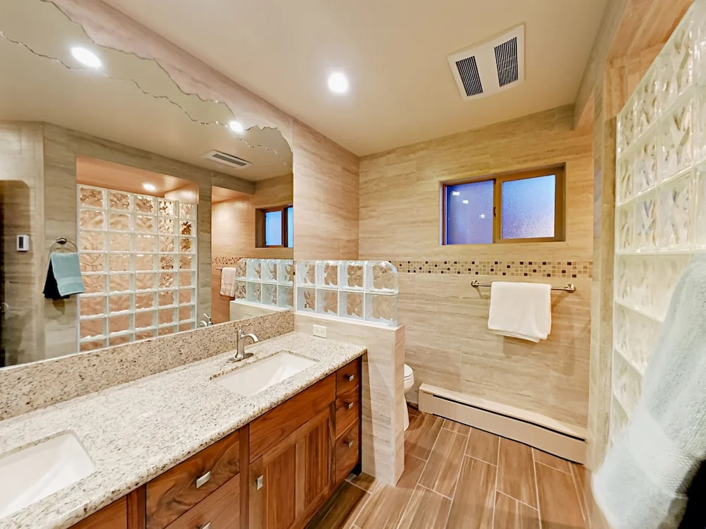 2220 Balboa Drive Home