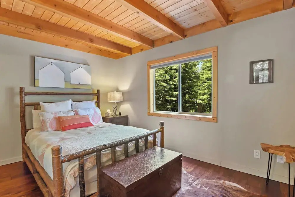 Luxury Tahoe Chalet Minutes to Dining
