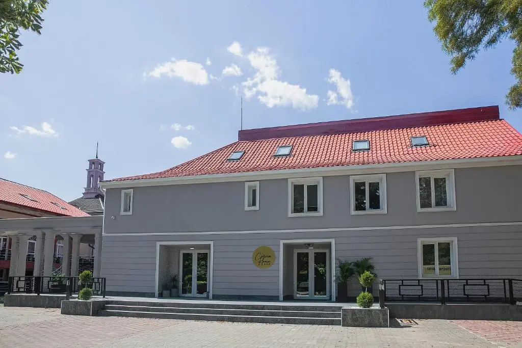 CORVIN HOUSE