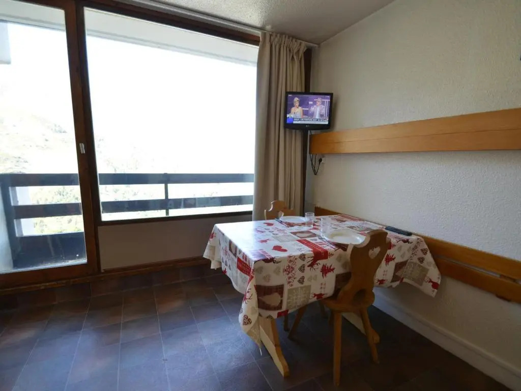 Appartement Les Menuires, 1 pièce, 2 personnes - FR-1-452-51