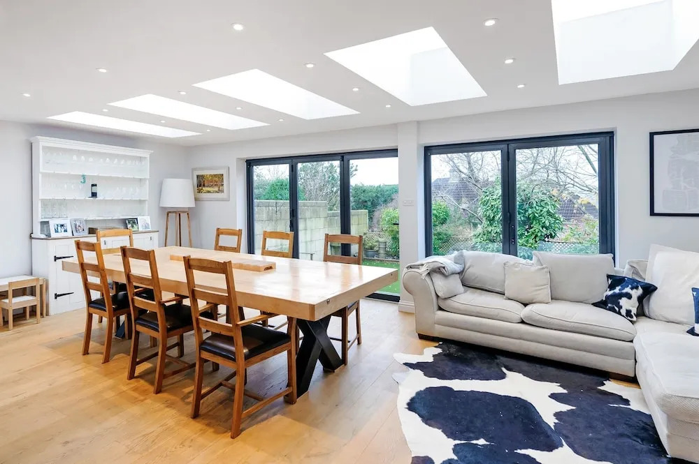 6 Bedroom Edwardian House in Bath