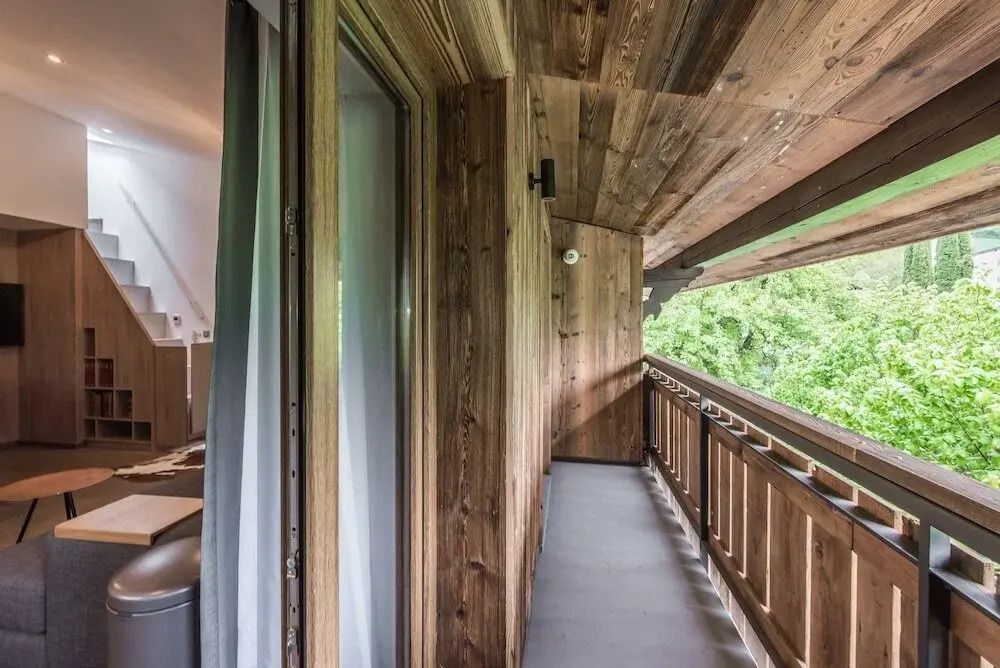 Chalet Le Rouge Morzine - By EMERALD