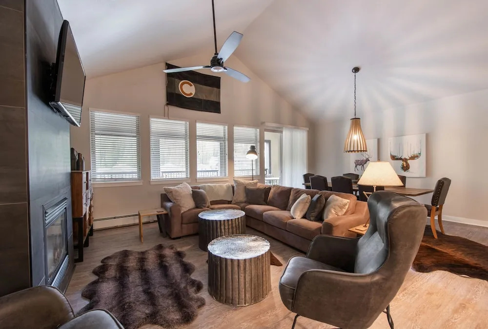 Ski Penthouse with Base View Private Deck - Fraser Crossing/Founders Pointe Premium-Rated 4675