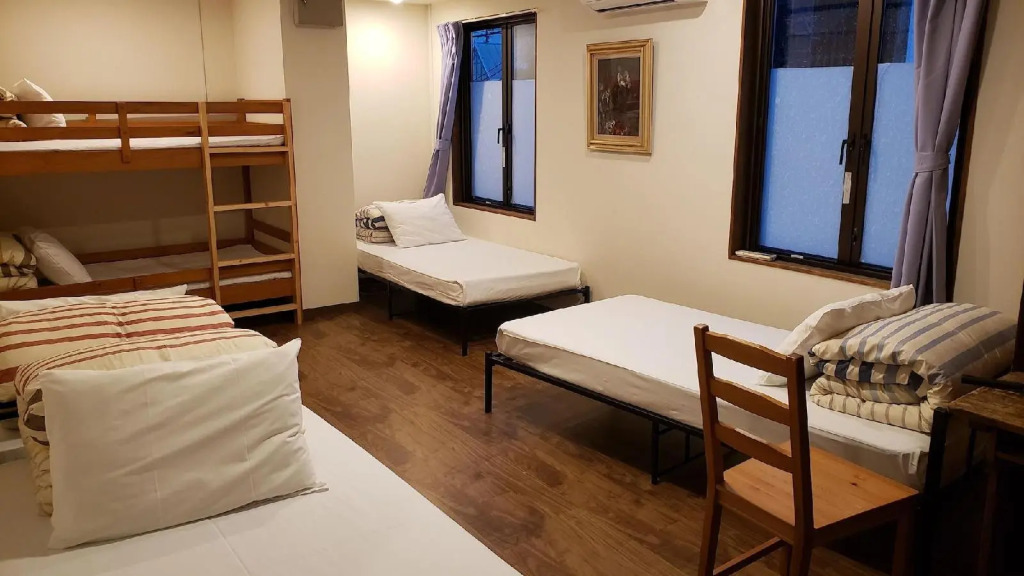 Petit Hotel Wakayama Family Group Private Room
