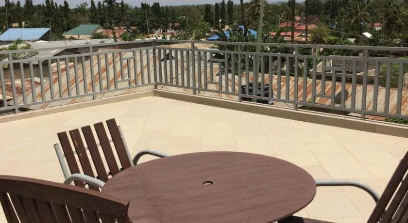 Triniti Airport Hotel