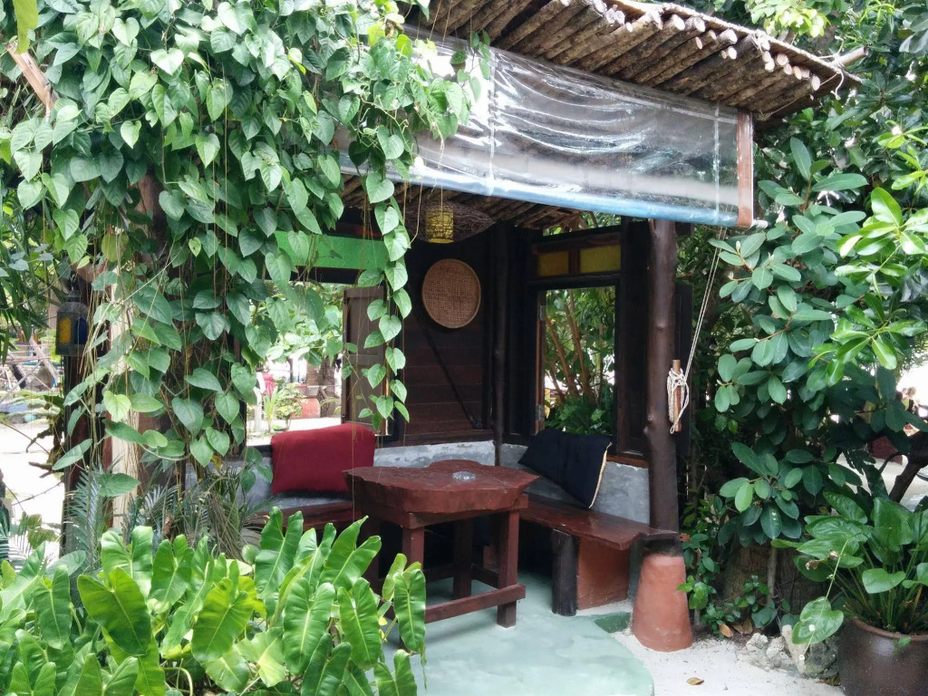 Dolphin Bungalows