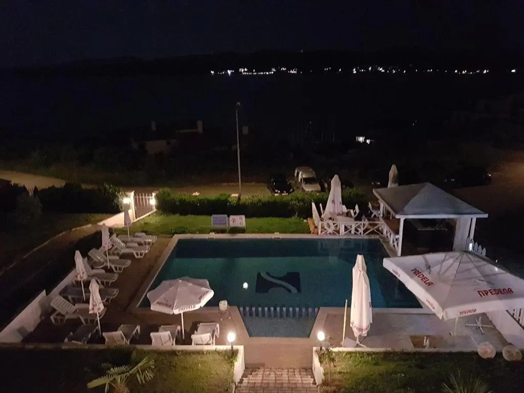 Safo Apartments and Rooms