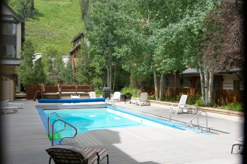 Lulu City - 2 Bedroom + Den Condo #4B - LLH 57387