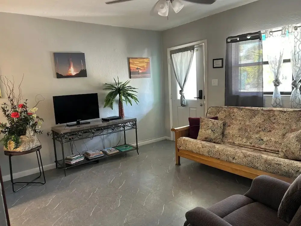 Surfside Suites