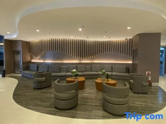 Shore - Spacious Room with Balcony 52D