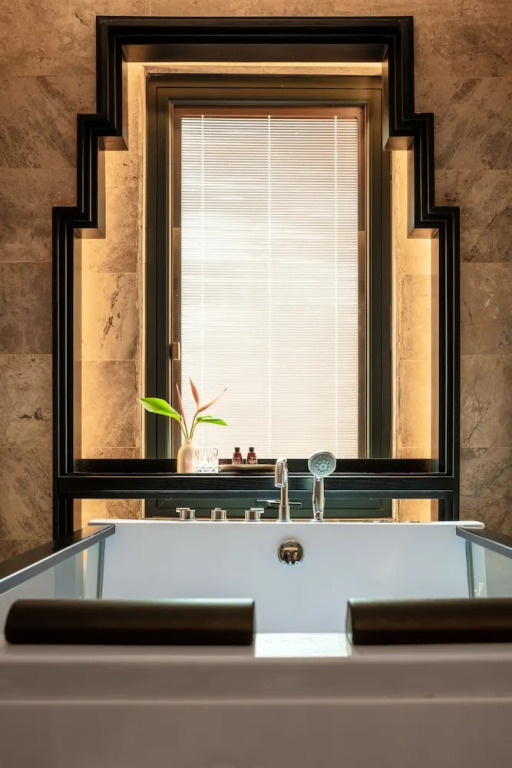 Ravatel Luxury Hotel Bac Giang