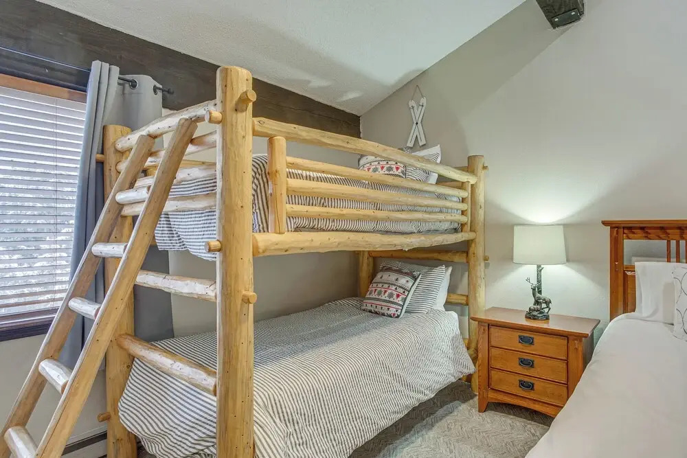 Colorado Escape w/ Pool Access & Mountain Views!
